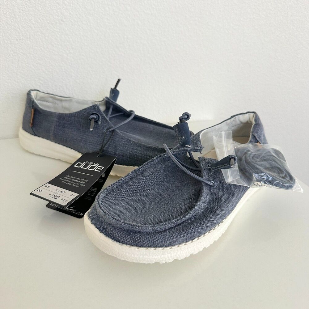 NWT Hey Dude Women's Wendy Chambray Navy White Lightweight Slip On Laces Size 6